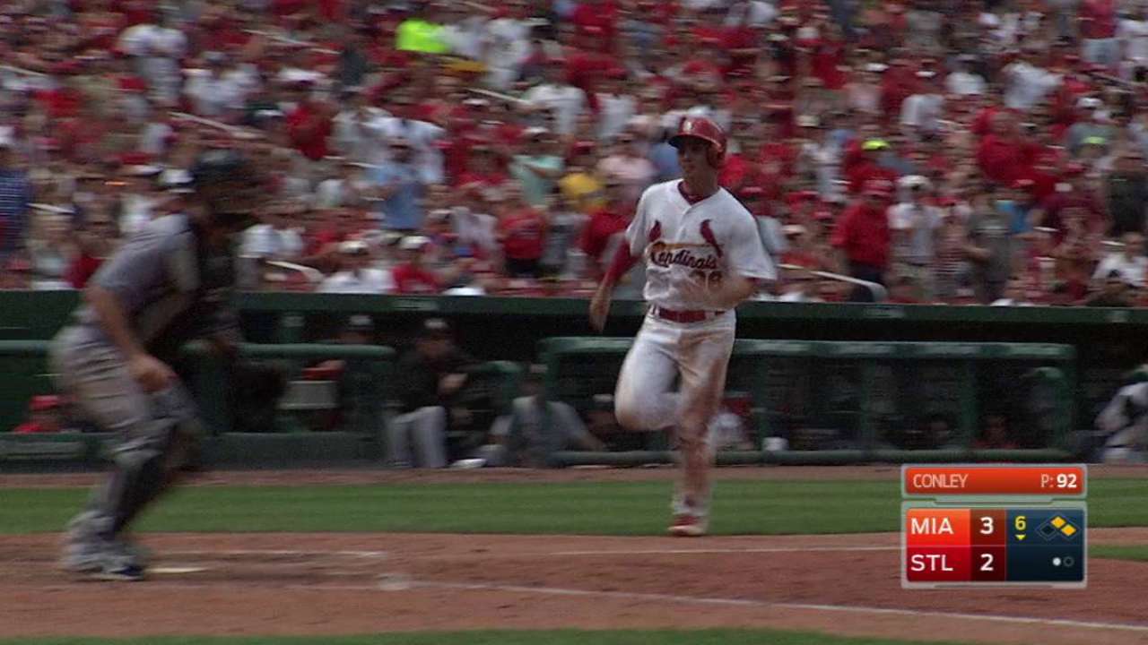 Diaz crosses the plate to tie it