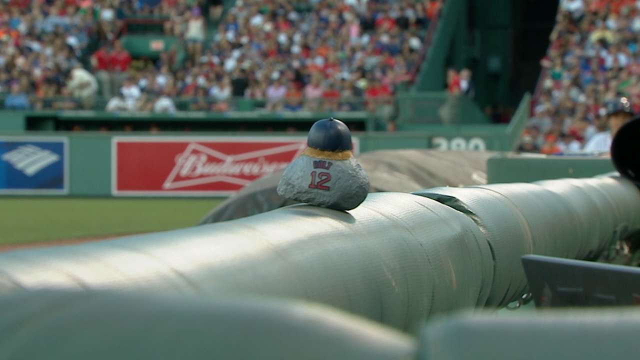 Holt 'rocks' solo homer