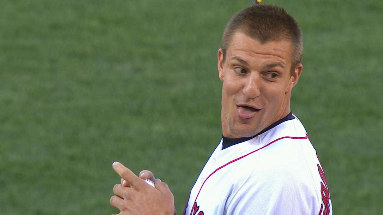 Gronk throws first pitch to Papi