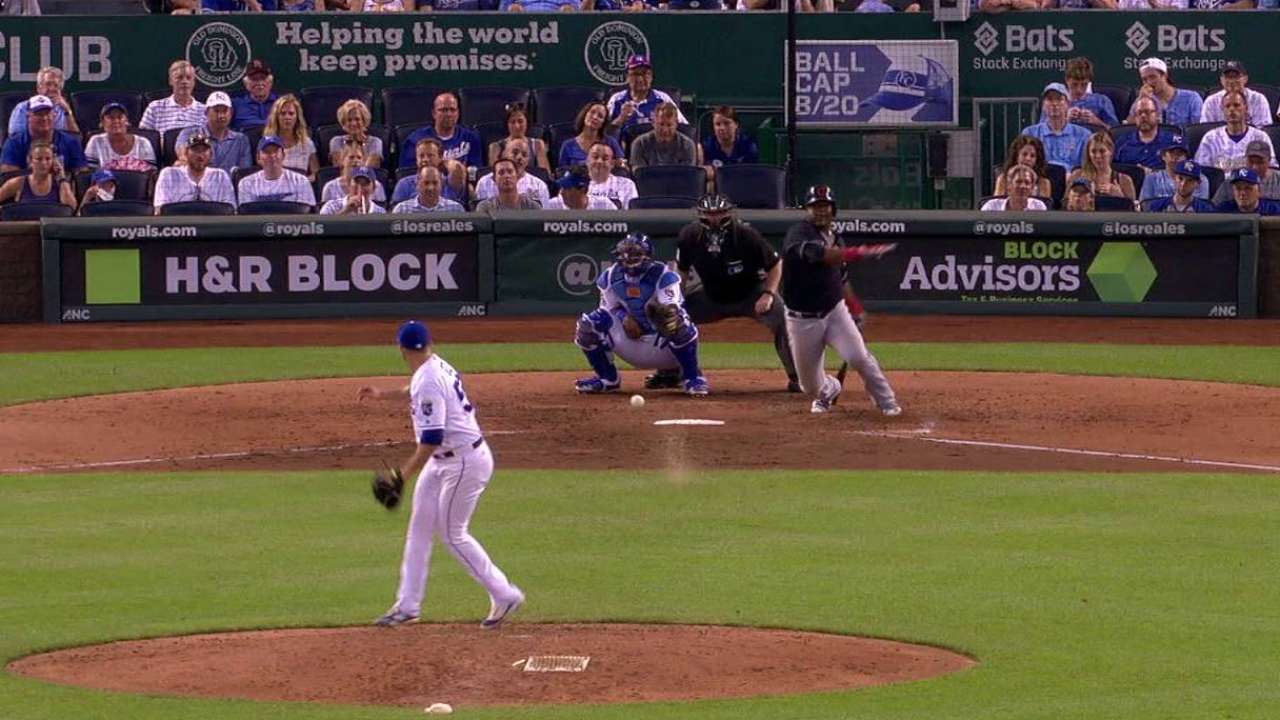 Uribe's RBI single up the middle