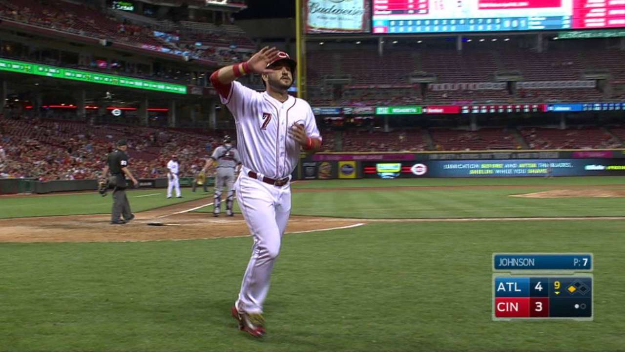 Barnhart's pinch-hit RBI