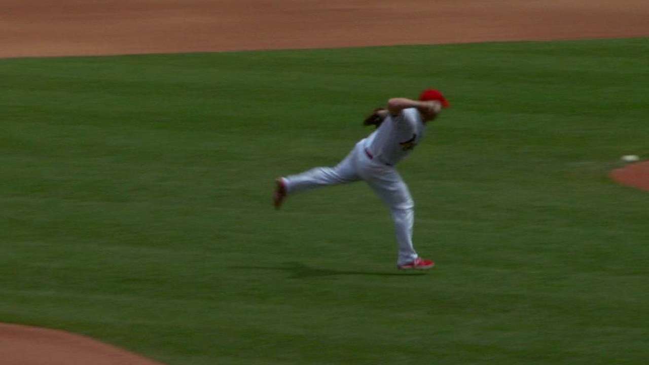 Gyorko's barehanded play