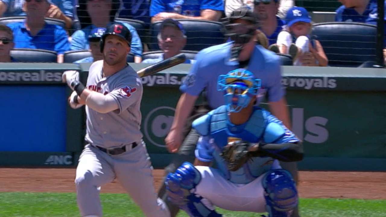 Tribe's 5 HRs bounce Royals in rubber game
