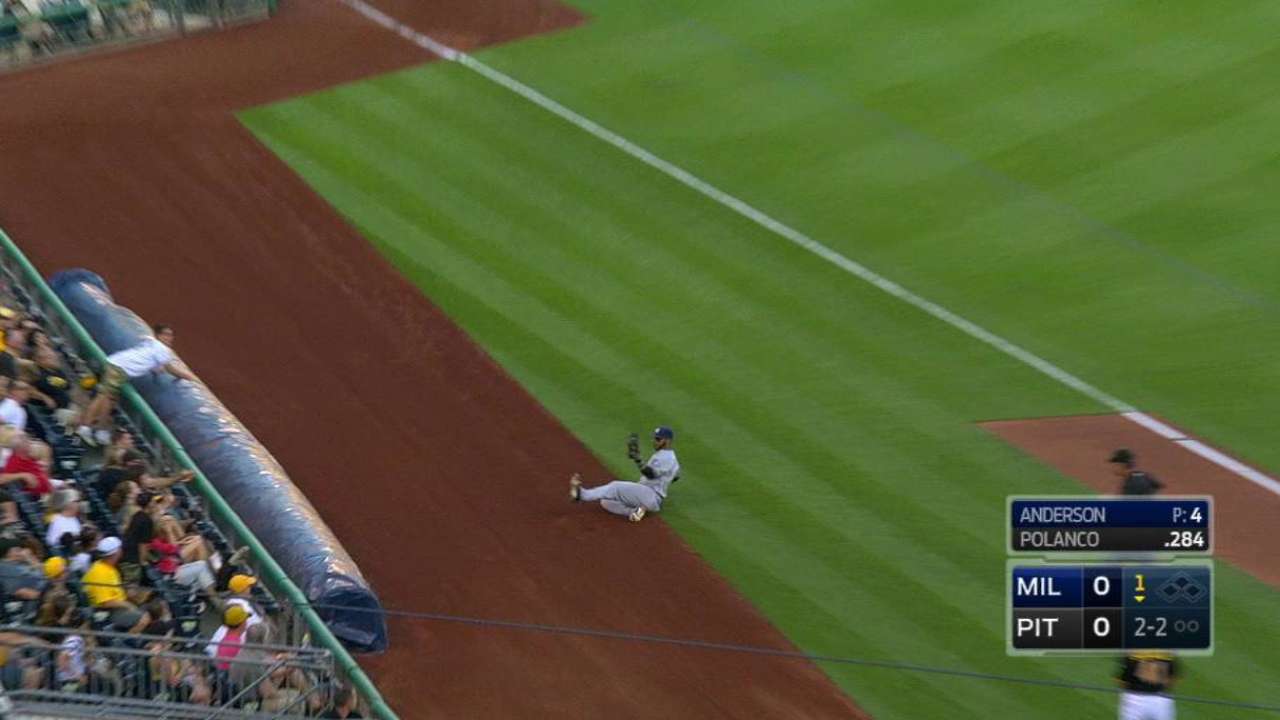 Lucroy lidera la ofensiva en victoria de Cerveceros sobre Piratas