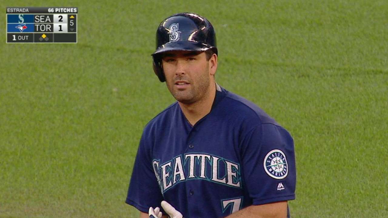Paxton shines as Mariners edge Blue Jays