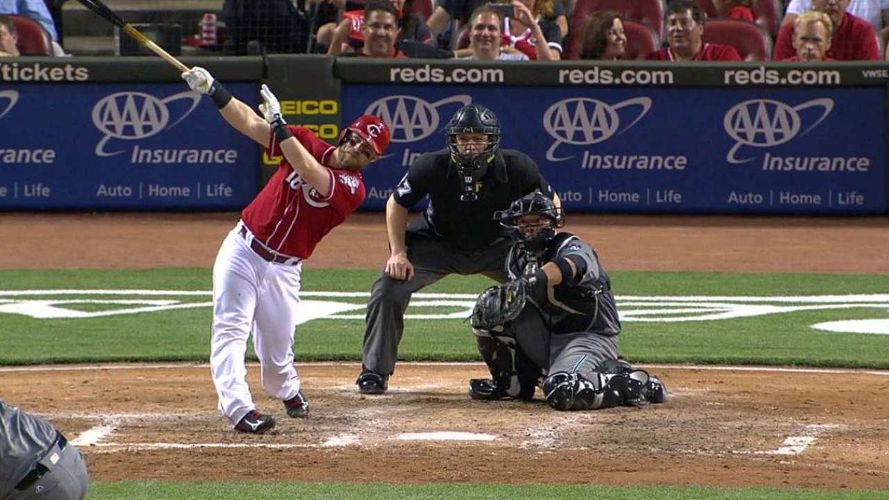 Barnhart's solo home run
