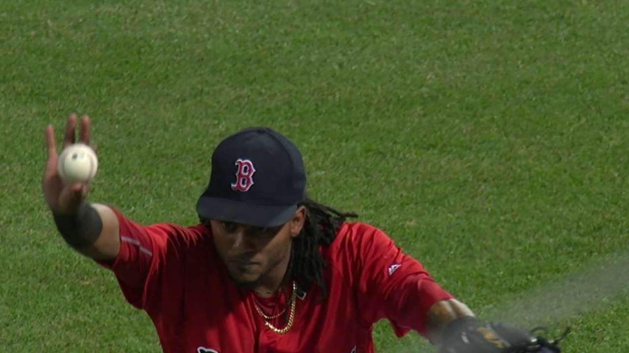 Martinez's great diving catch