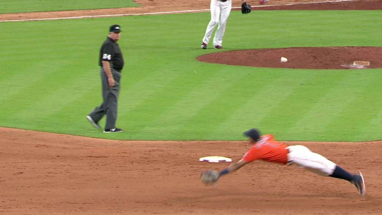 Correa's diving stop