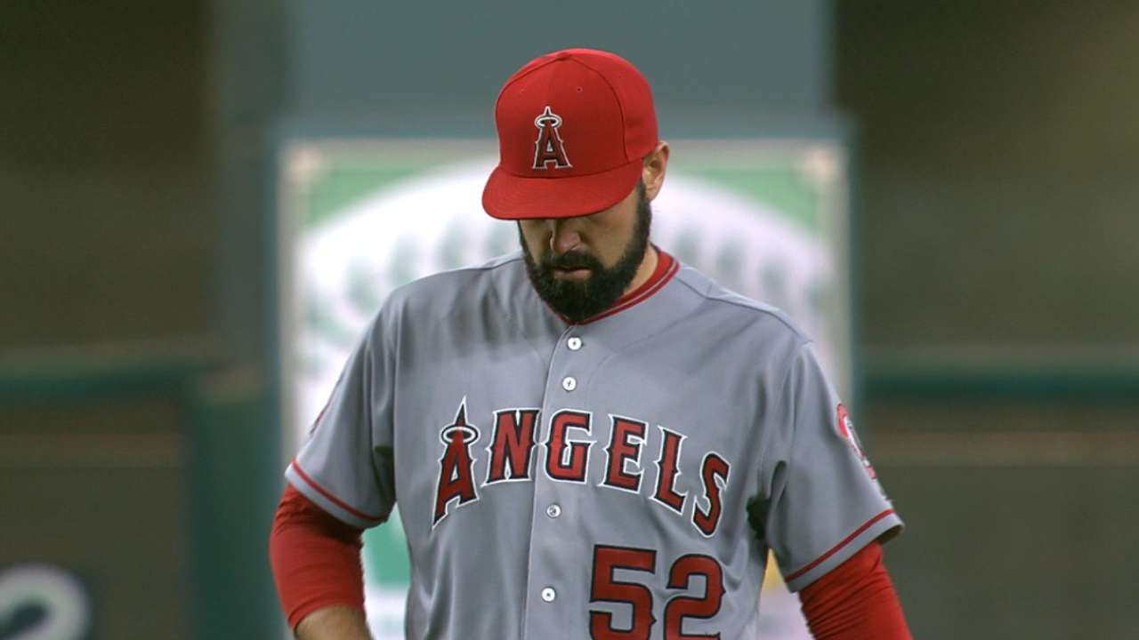 Shoemaker's losses add up with lack of support