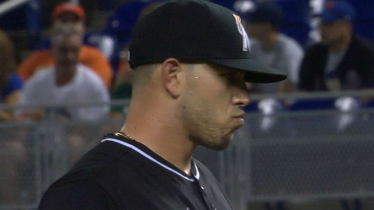 Fernandez fans seven to earn win