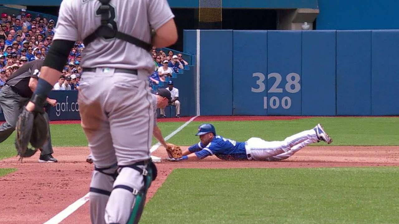 Thole's aggressive baserunning