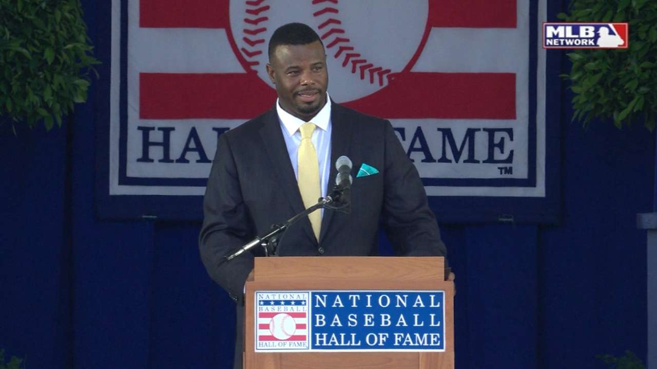 Griffey Jr. enters Hall of Fame