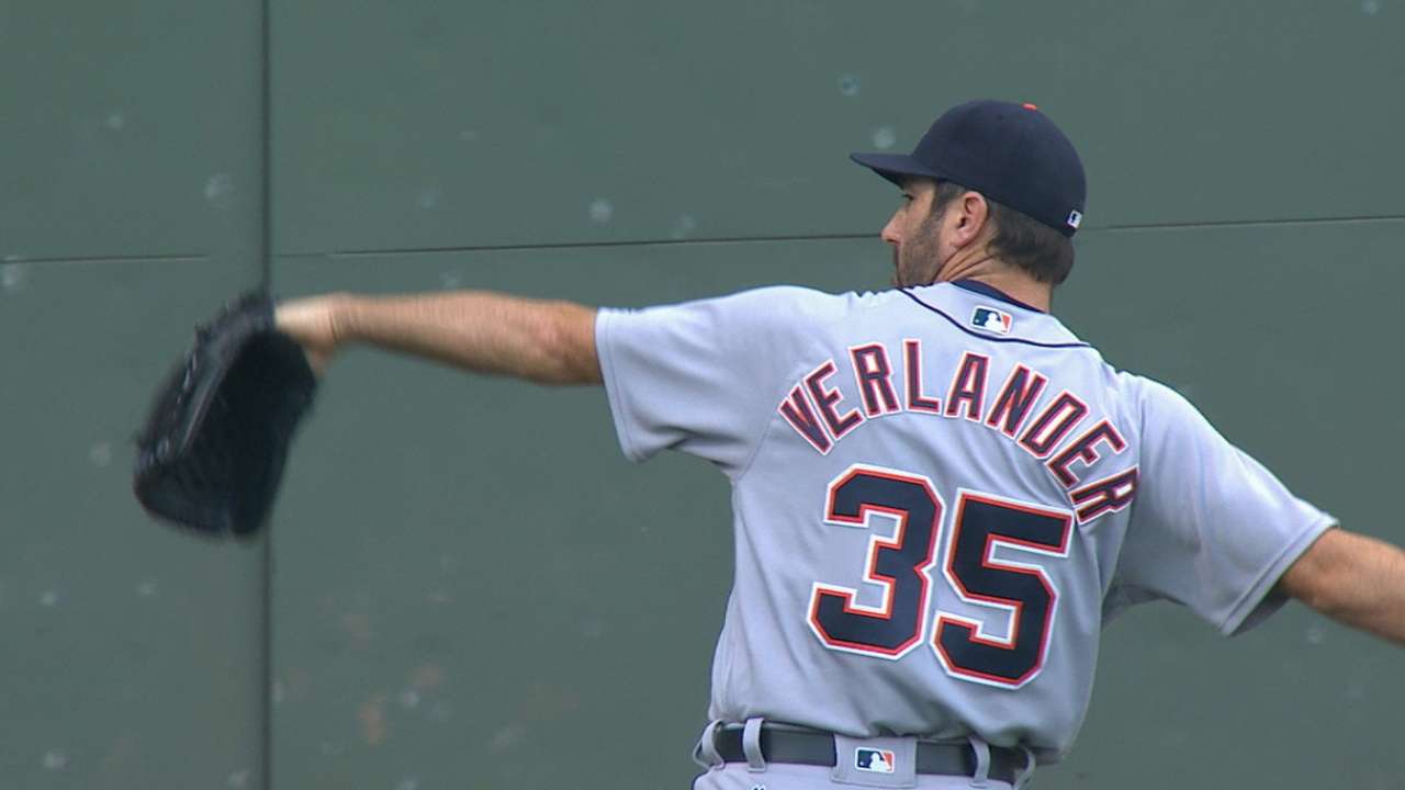 Verlander holds Sox to one run