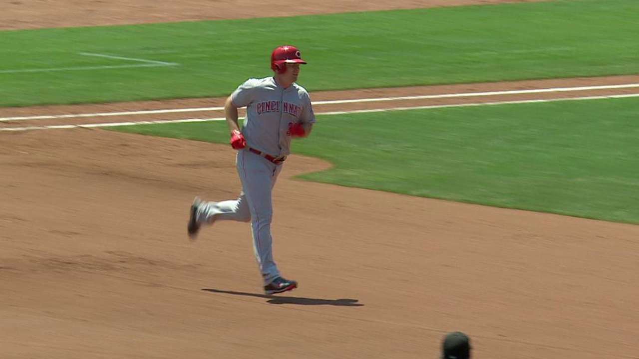Rojos se llevan duelo ante Gigantes con otro HR de Bruce