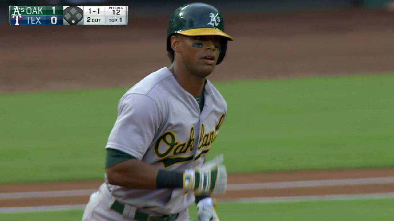 Davis' solo smash