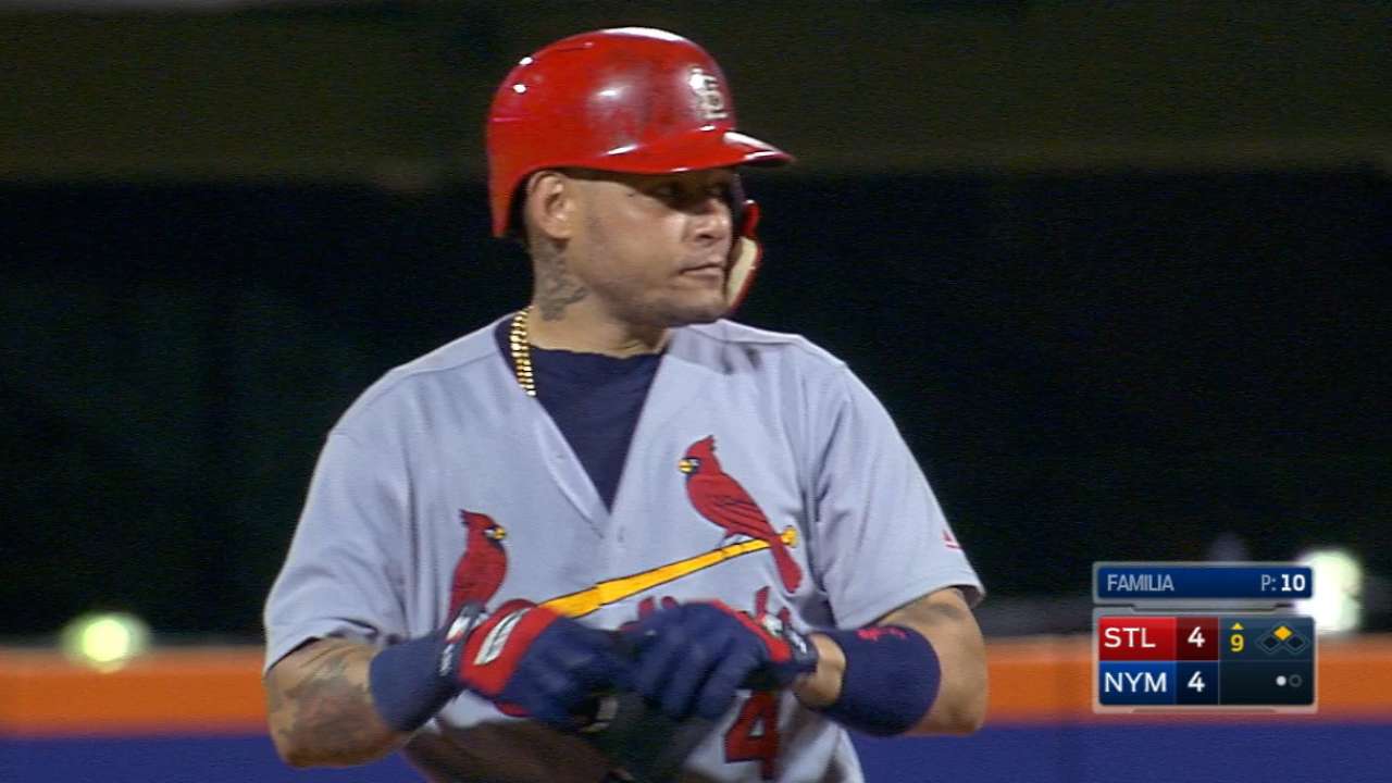 Yadi haunts Mets as Cards end Familia's run