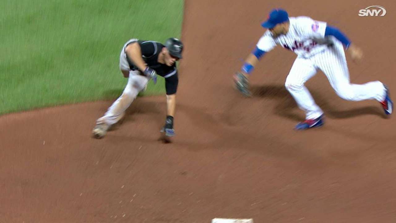 Loney's unassisted double play