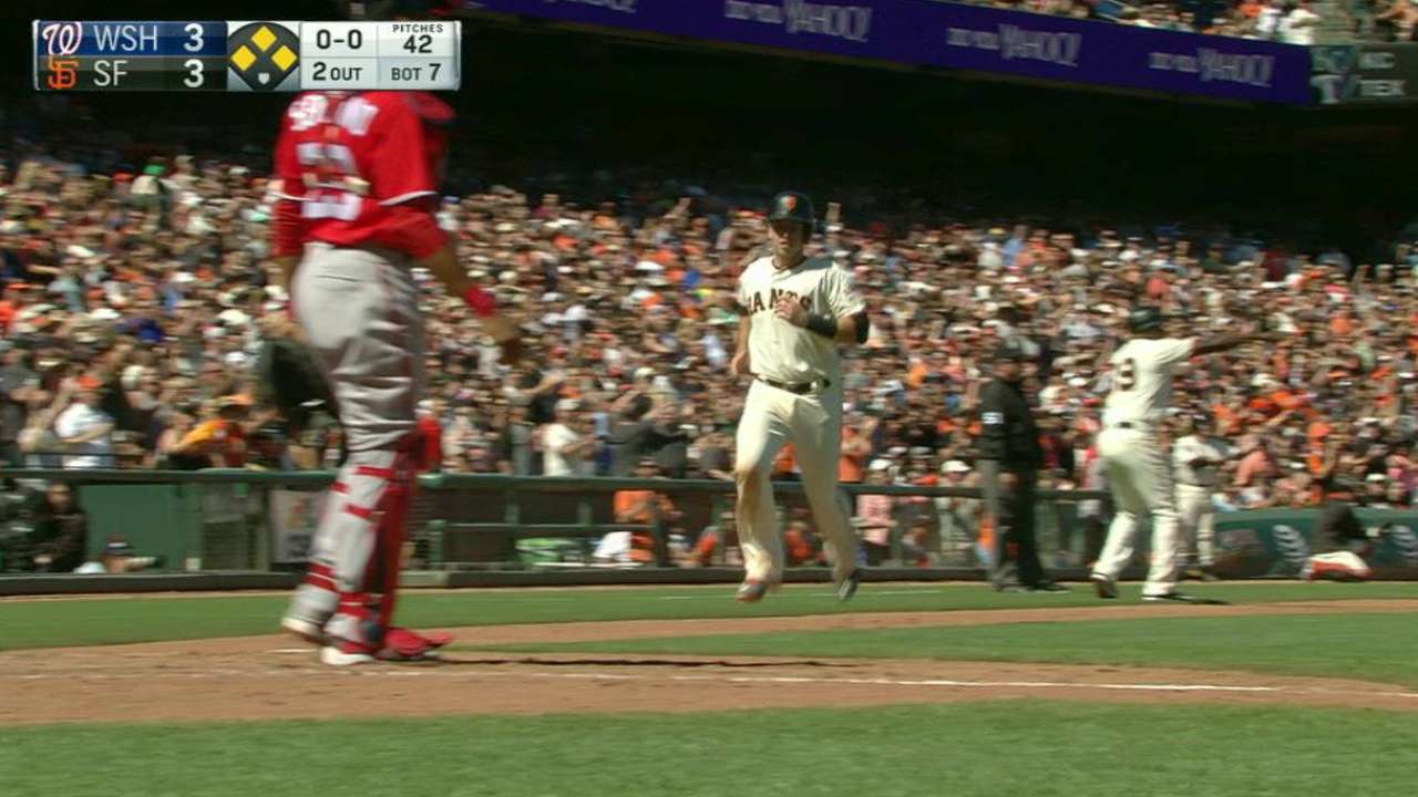 Small ball helps Giants overcome Nats' homer