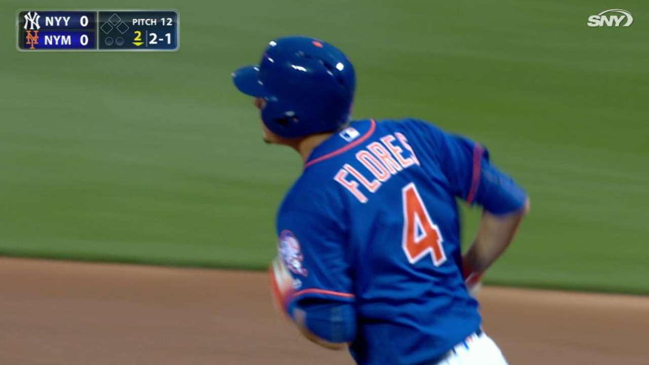 Flores' solo smash