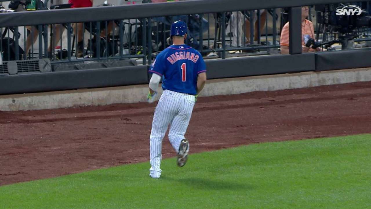 Ruggiano leaves with an injury