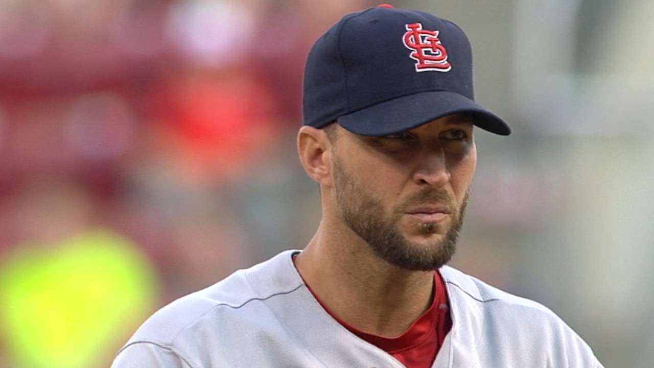 Wainwright fans six, homers