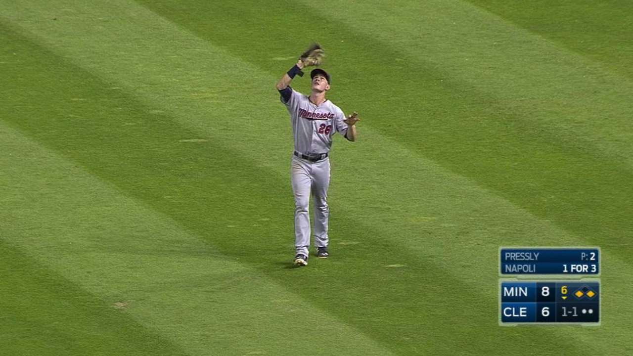 Pressly escapes jam