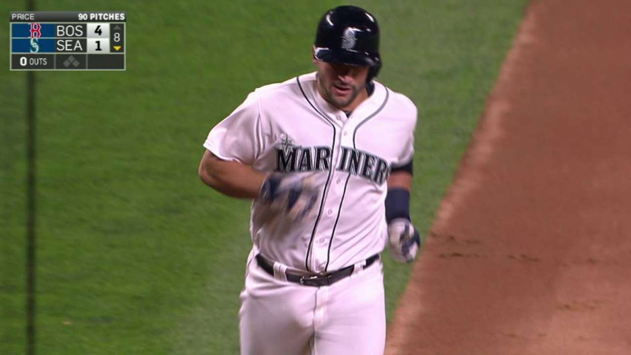 Zunino's solo home run