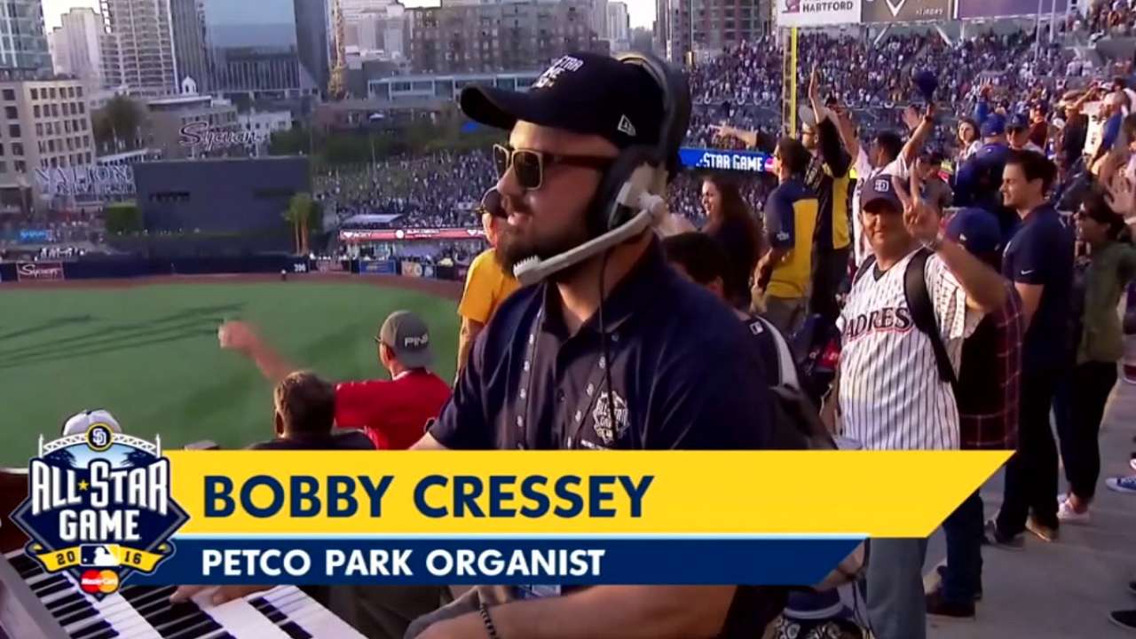 Padres Social Hour with Bobby Cressey