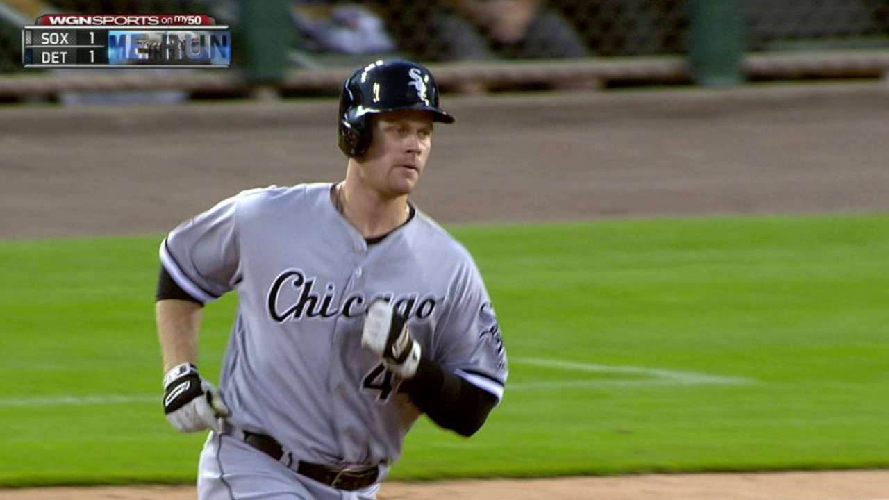 Morneau's game-tying solo homer