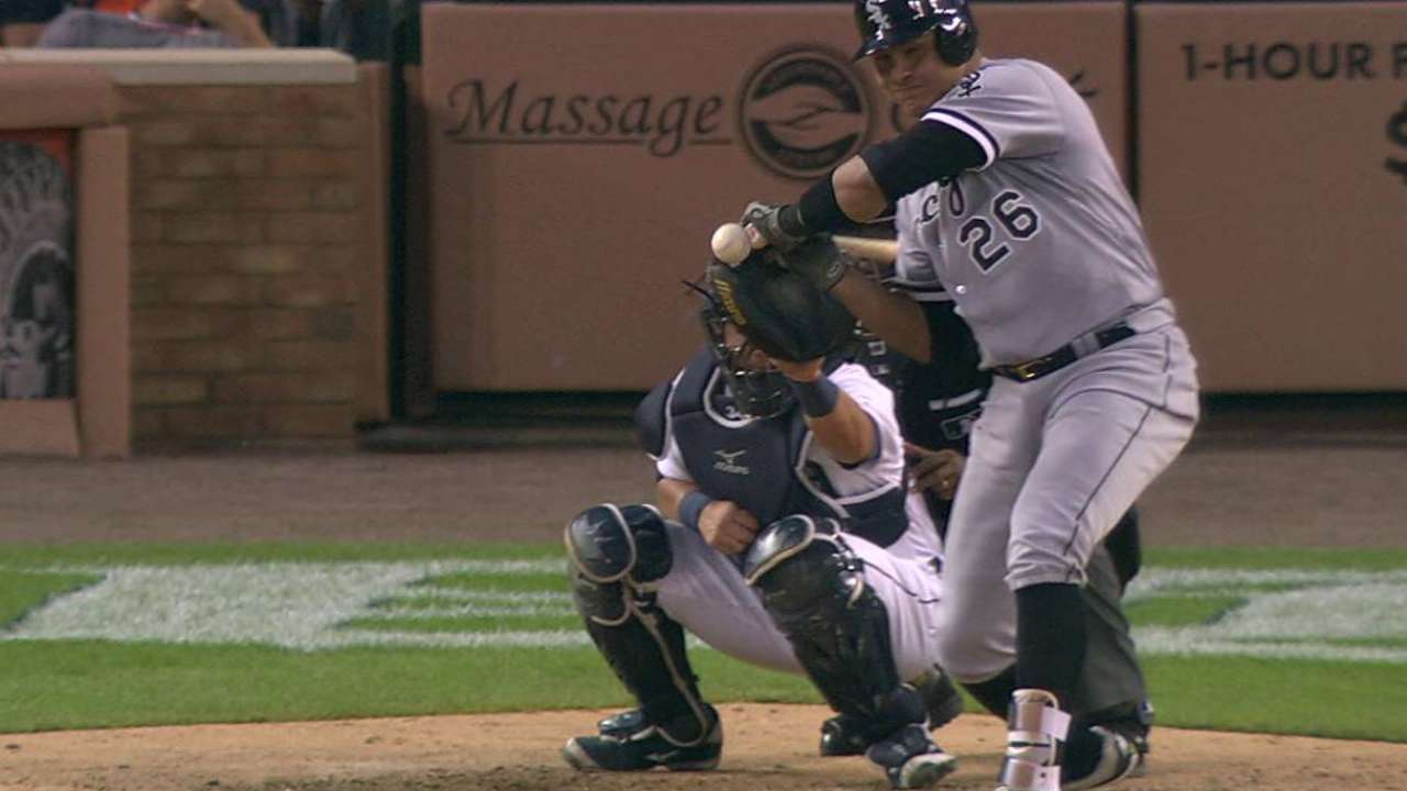 White Sox challenge foul call