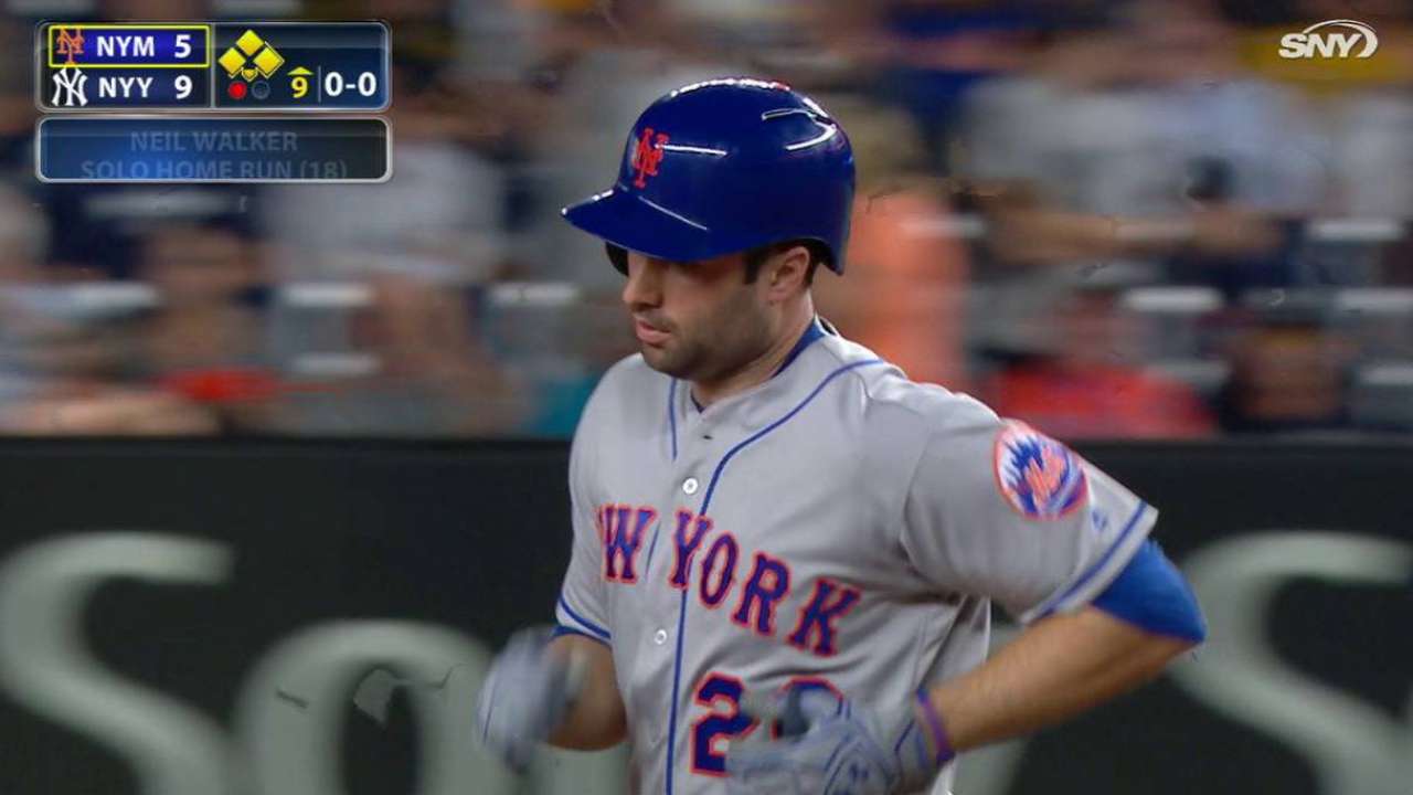 Walker's solo homer