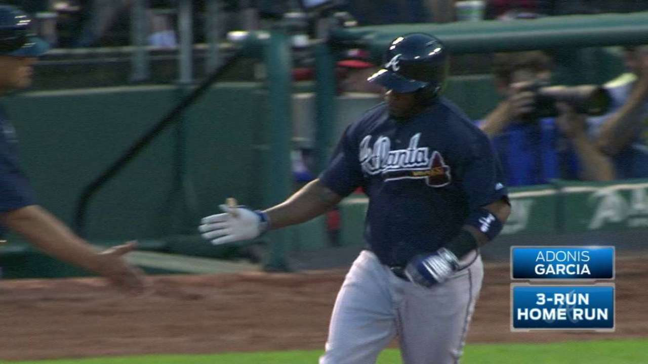 HR de García, Freeman impulsan a Bravos en San Luis