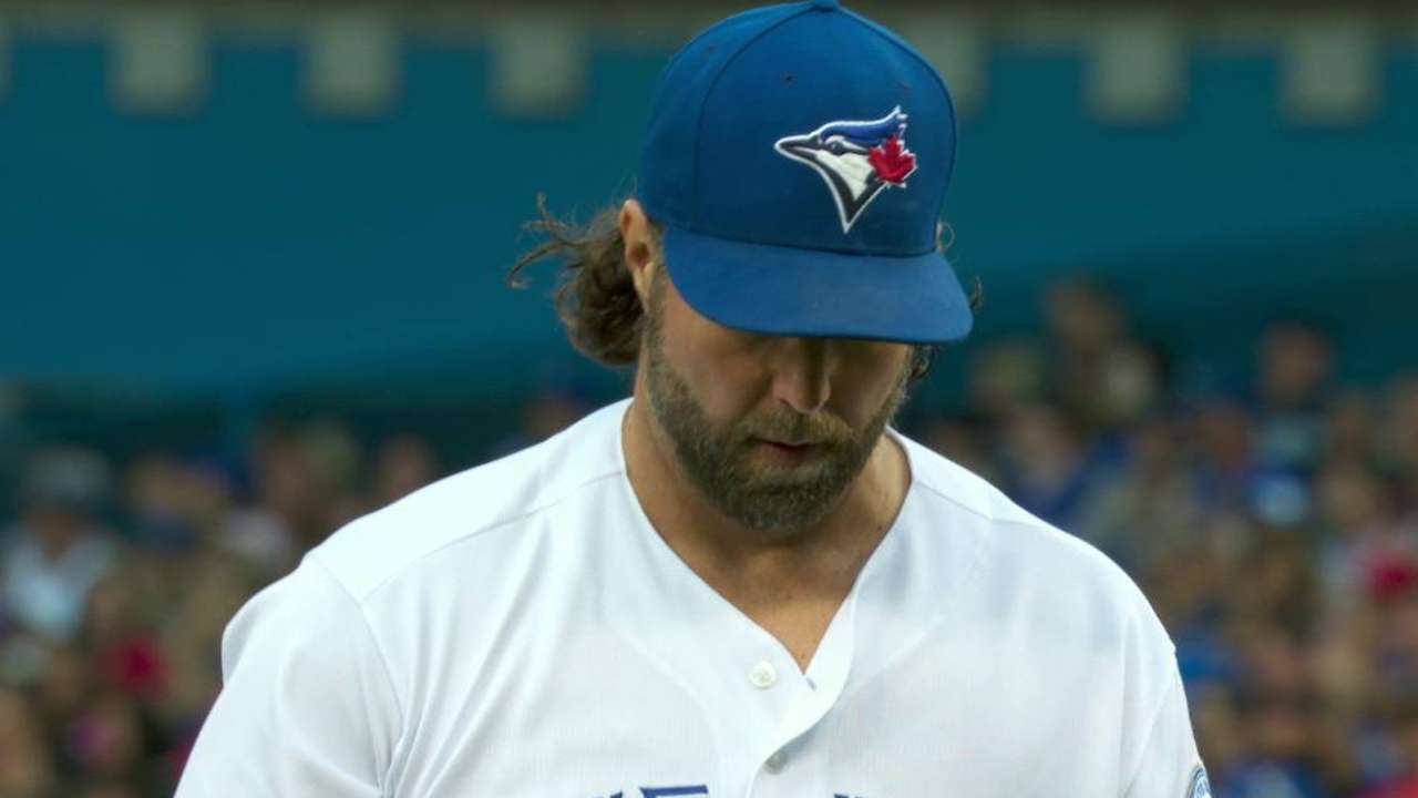Dickey escapes bases-loaded jam
