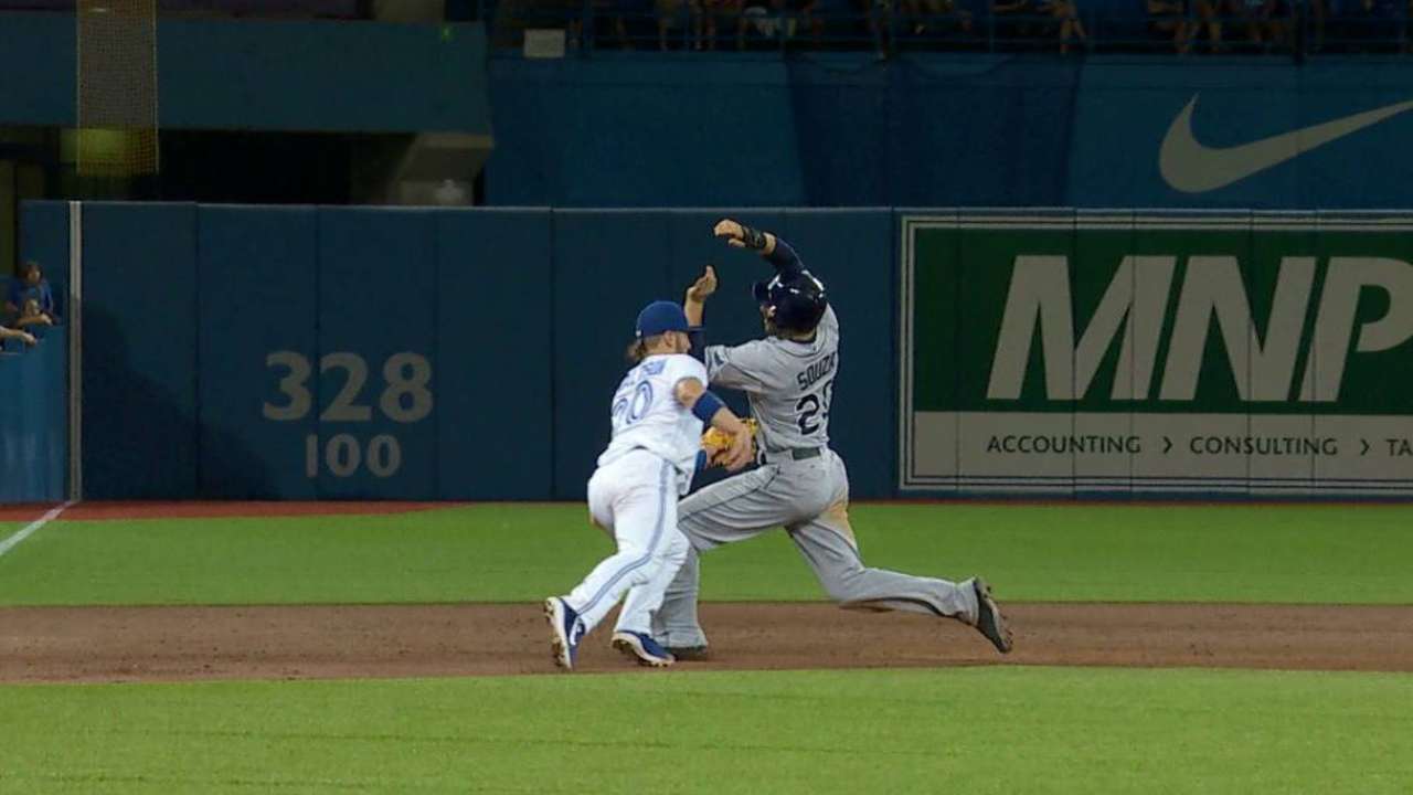 Travis nabs Souza Jr. at third