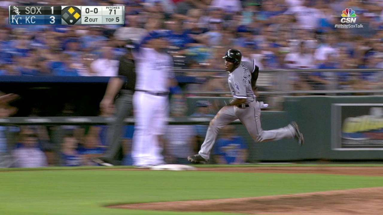 Cabrera smacks an RBI single