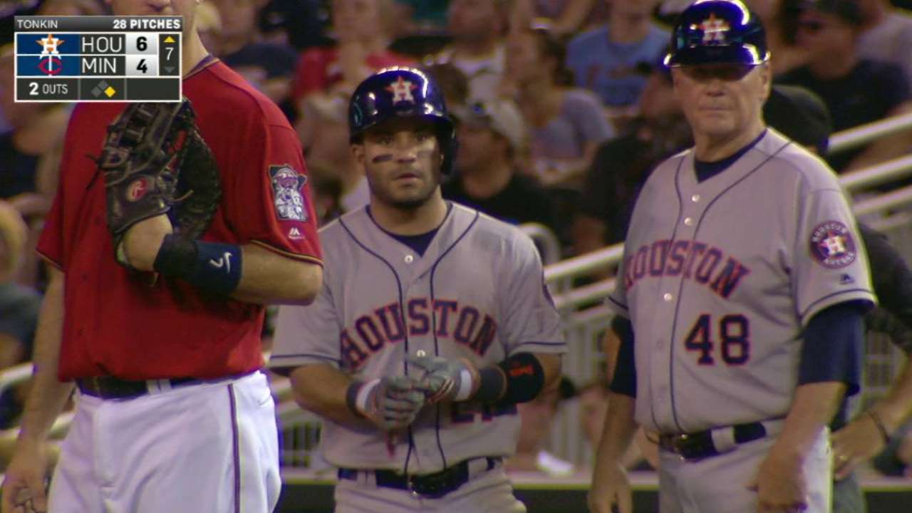 Altuve's RBI single