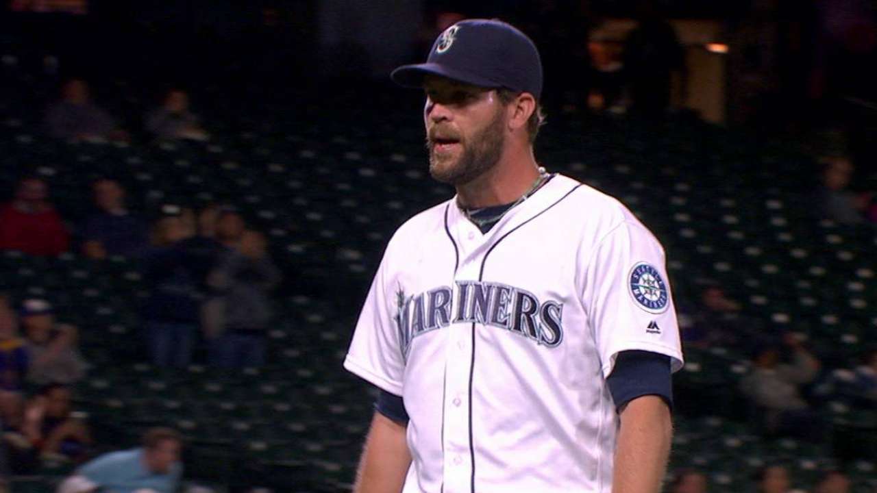 Mariners release righty reliever Wilhelmsen