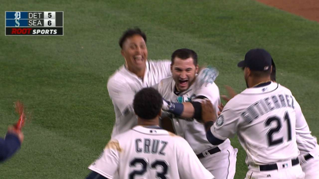 Mariners give Tigers 15th inning of pain