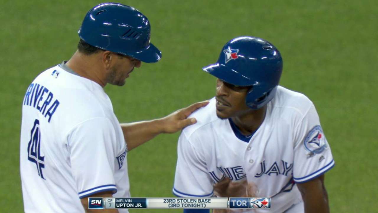Upton Jr. swipes third base