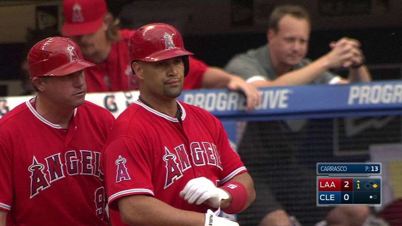 Pujols' RBI single