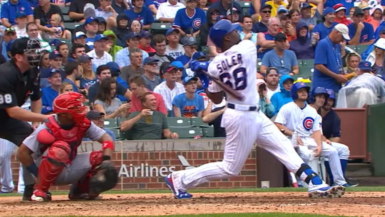 Cubs pump it up vs. Cards as streak goes to 11