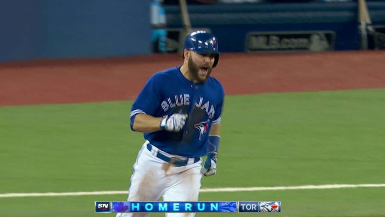 Martin's jack lifts Sanchez, Blue Jays over Astros