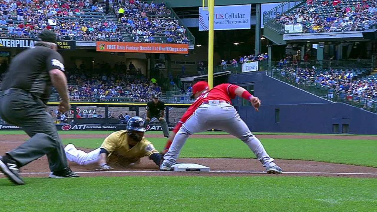 Barnhart nabs Villar stealing