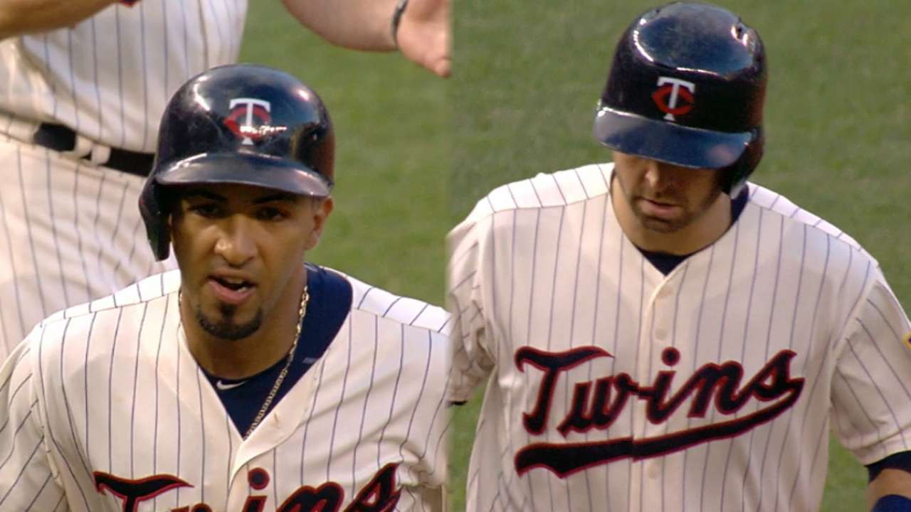 Rosario, Dozier go back-to-back