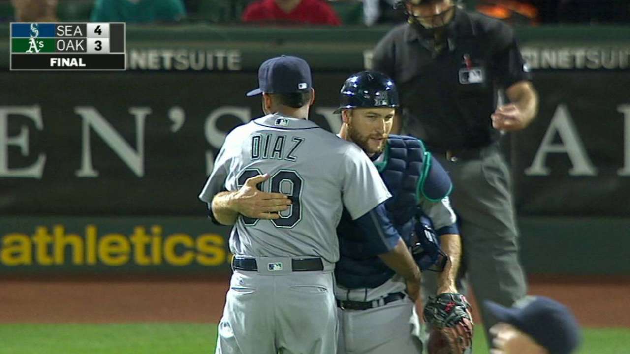 Blowing smoke: Bullpen shines for Mariners
