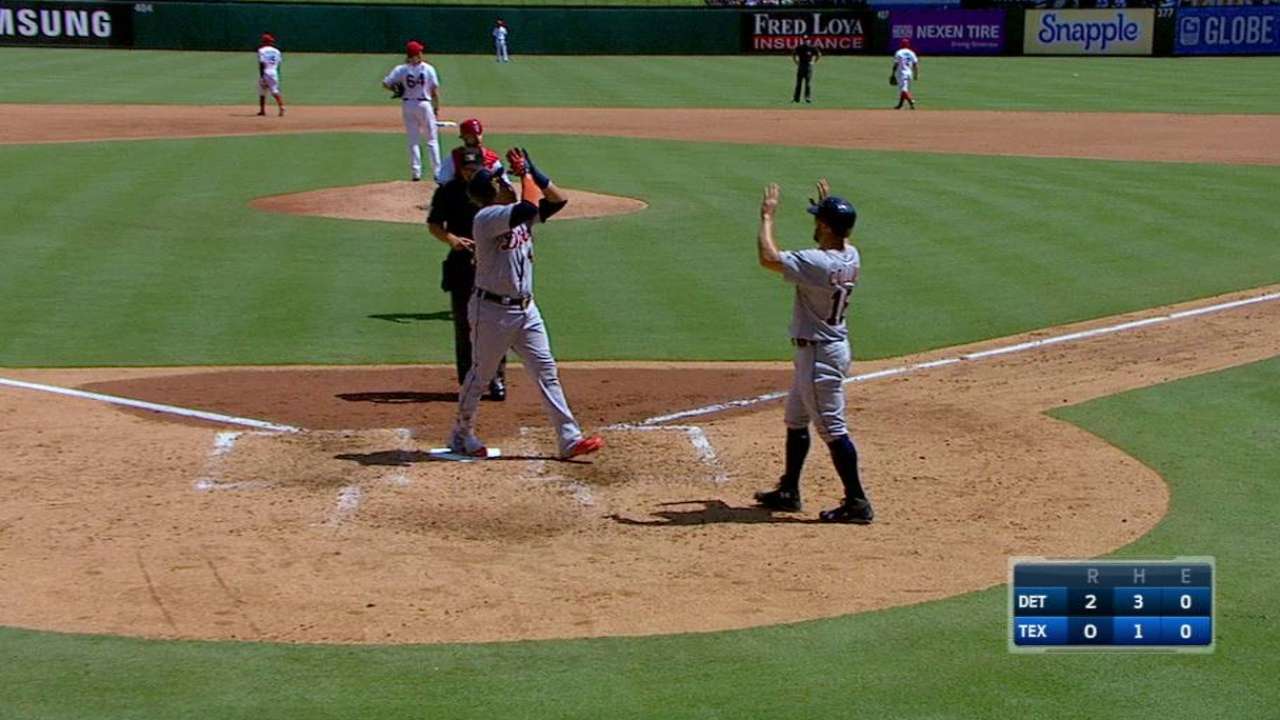V-Mart's two-run blast