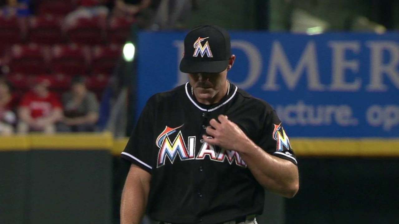 Marlins in mix for Dunn, but cost of lefties on rise