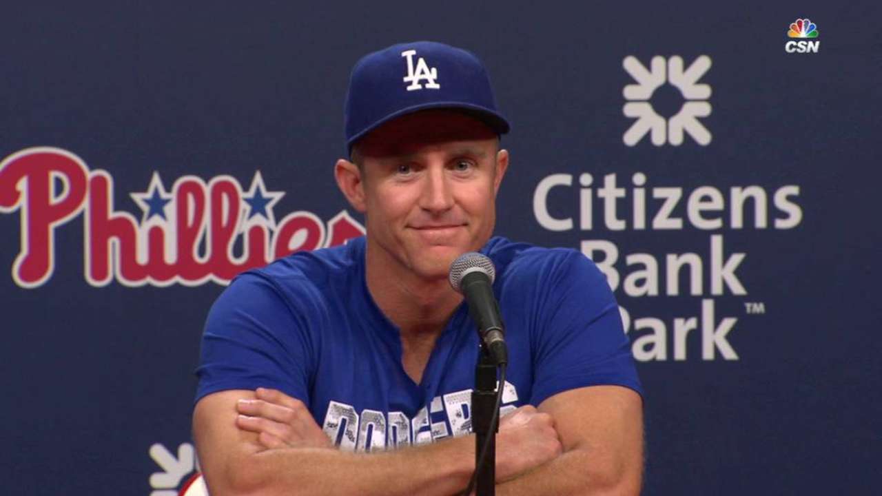 Utley tries to sell condo
