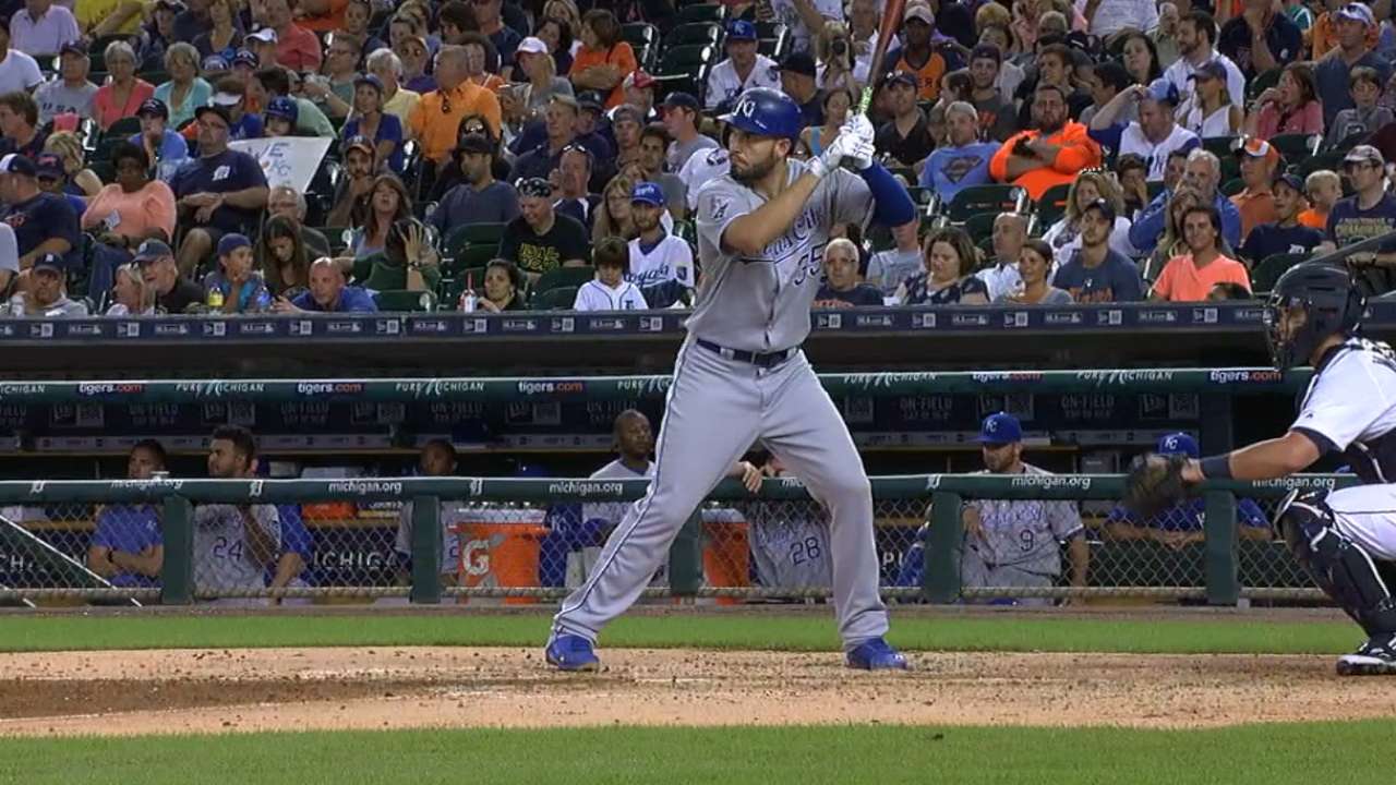Royals hit 4 homers to beat Verlander, Tigers