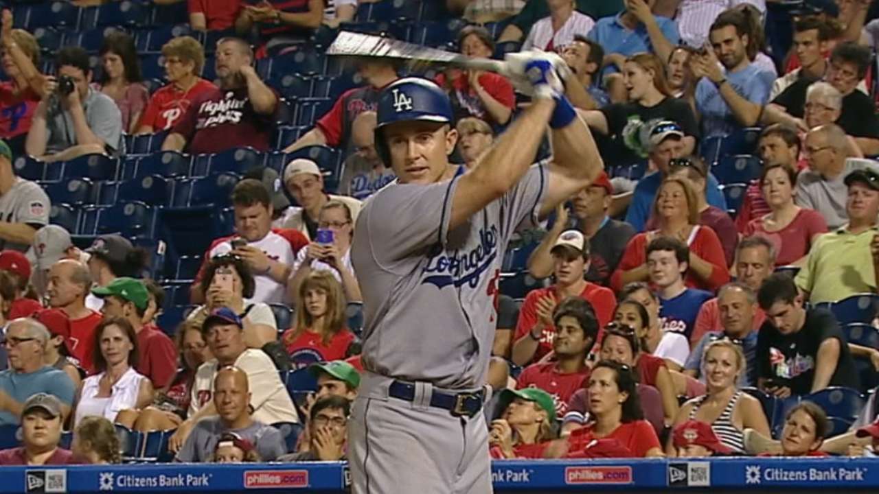 Utley's slam caps Dodgers' rout of Phillies